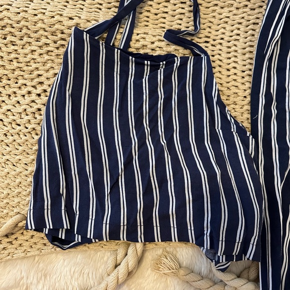 Pacsun matching set! super cute great condition. top and bottom both size small - Picture 4 of 4